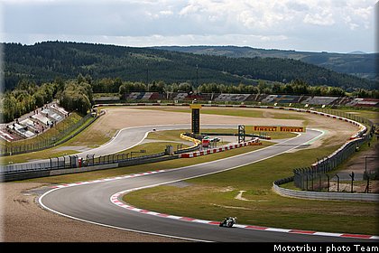 sbk_rea_12_nurburgring_allemagne_2009.jpg