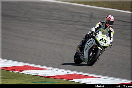 sbk_rea_13_nurburgring_allemagne_2009.jpg