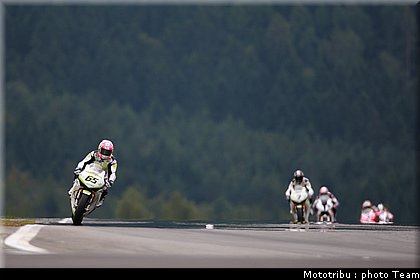 sbk_rea_22_nurburgring_allemagne_2009.jpg