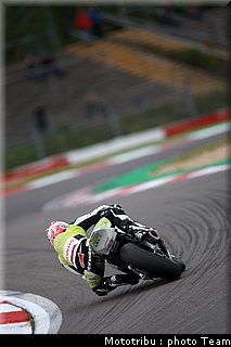 sbk_rea_23_nurburgring_allemagne_2009.jpg