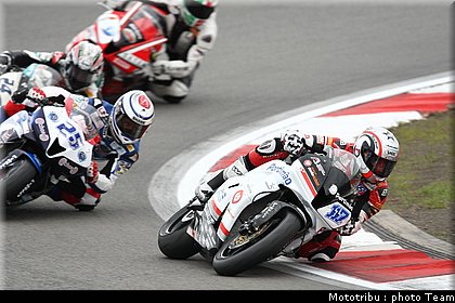 supersport_002_nurburgring_allemagne_2009.jpg