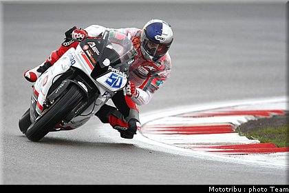 supersport_laverty_04_nurburgring_allemagne_2009.jpg