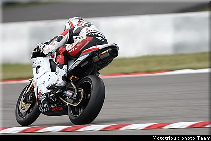 supersport_praia_08_nurburgring_allemagne_2009.jpg