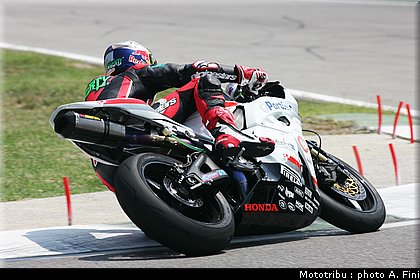 supersport_laverty_2_test_imola2009.JPG