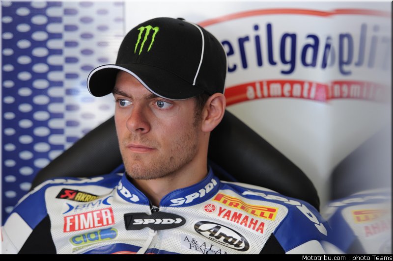 sbk_crutchlow_10_portugal_2010_036