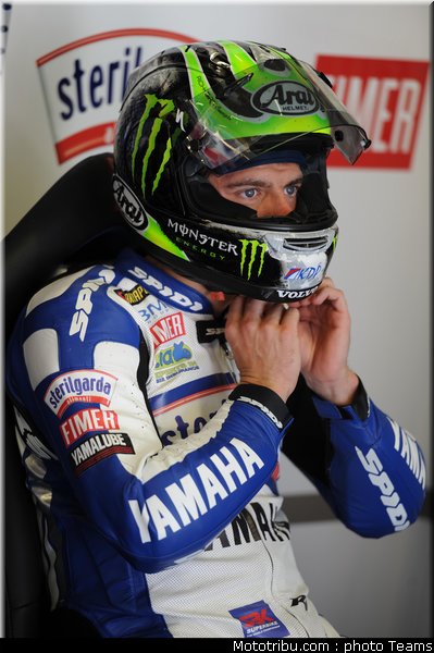 sbk_crutchlow_15_portugal_2010_041