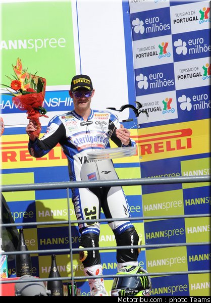 sbk_crutchlow_16_portugal_2010_042