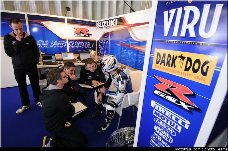 sbk_guintoli_02_portugal_2010_051