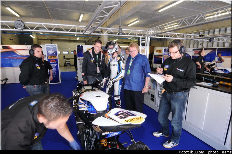 sbk_guintoli_04_portugal_2010_053