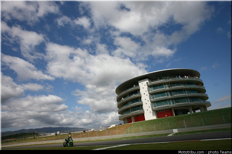 sbk_sykes_17_portugal_2010_131