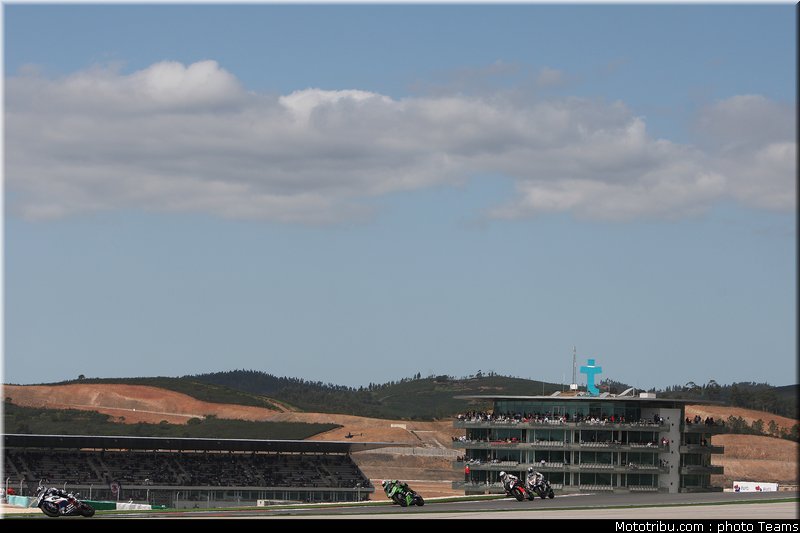 sbk_sykes_19_portugal_2010_133