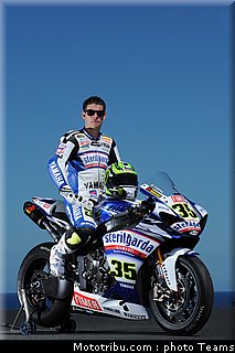 sbk_crutchlow_02_portugal_2010_028.jpg
