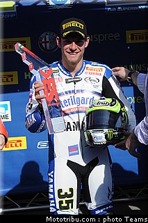 sbk_crutchlow_11_portugal_2010_037.jpg