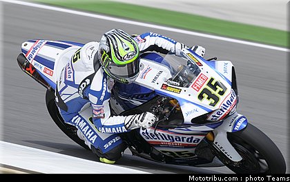 sbk_crutchlow_12_portugal_2010_038.jpg