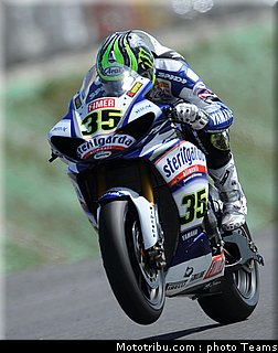 sbk_crutchlow_13_portugal_2010_039.jpg