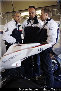 0069_sbk_bmw_8_assen_2010.jpg