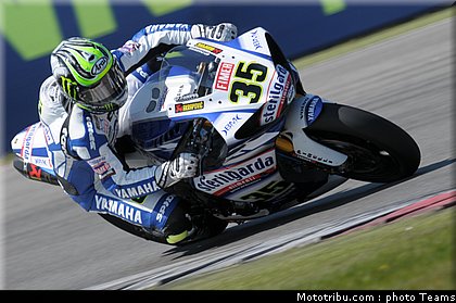 0103_sbk_crutchlow_2_assen_2010.jpg