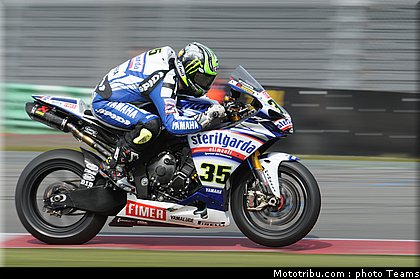 0106_sbk_crutchlow_5_assen_2010.jpg