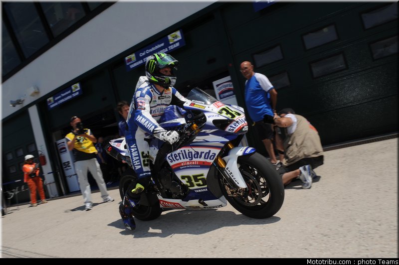 sbk_crutchlow_6_sanmarin_2010