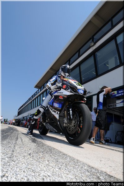 sbk_guintoli_08_sanmarin_2010