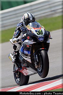 sbk_guintoli_04_sanmarin_2010.jpg