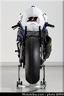 bmw_sbk_team_2010_010.jpg