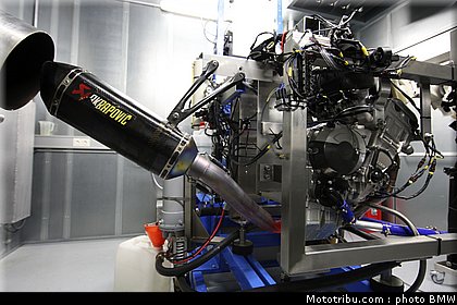 bmw_sbk_team_2010_050.jpg