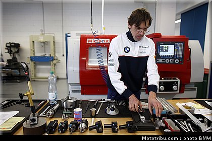 bmw_sbk_team_2010_058.jpg