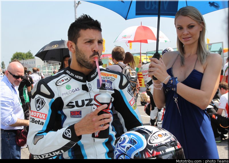 sbk_pitbabes_01_san_marin_misano_2011