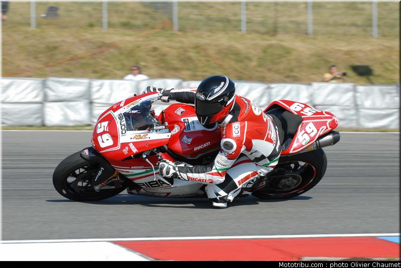 1000stk_canepa_003_republique_tcheque_brno_2011