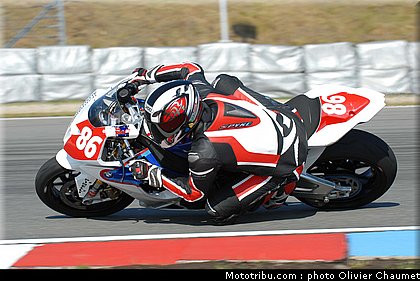 1000stk_beaton_001_republique_tcheque_brno_2011.jpg