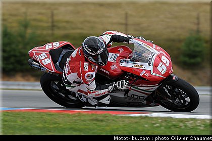 1000stk_canepa_004_republique_tcheque_brno_2011.jpg