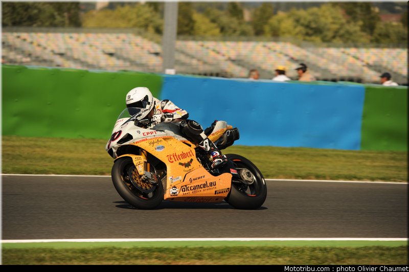 sbk_guintoli_002_france_magny_cours_2011
