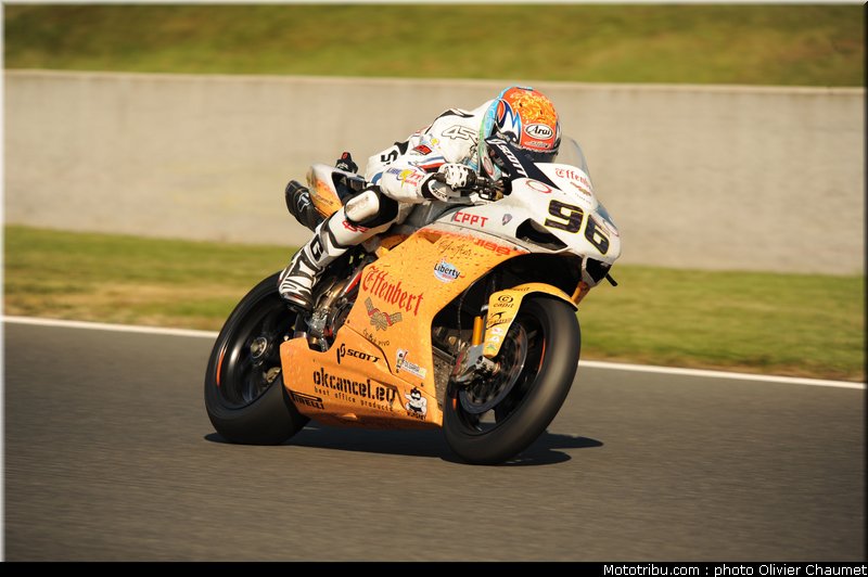 sbk_smrz_006_france_magny_cours_2011
