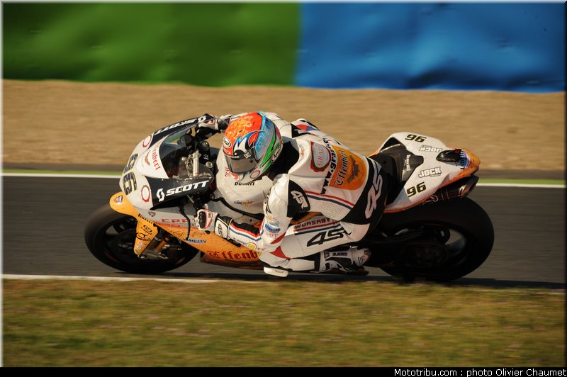 sbk_smrz_007_france_magny_cours_2011