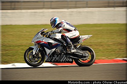 1000stk_barrier_001_france_magny_cours_2011.jpg