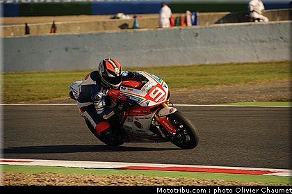 1000stk_petrucci_004_france_magny_cours_2011.jpg