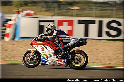 1000stk_petrucci_007_france_magny_cours_2011.jpg