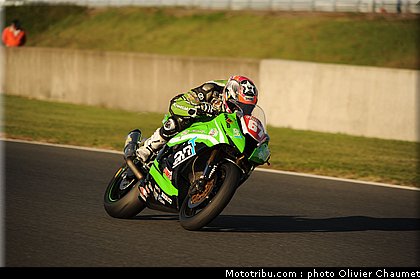1000stk_staring_004_france_magny_cours_2011.jpg
