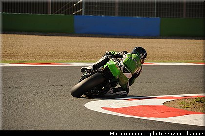 sbk_aitchinson_004_france_magny_cours_2011.jpg