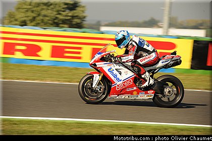 sbk_checa_004_france_magny_cours_2011.jpg