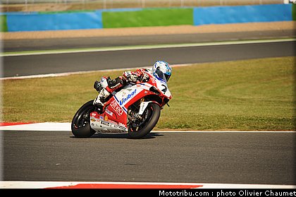 sbk_checa_005_france_magny_cours_2011.jpg