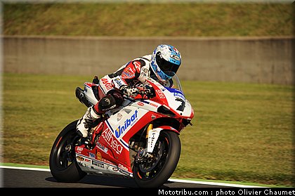 sbk_checa_007_france_magny_cours_2011.jpg