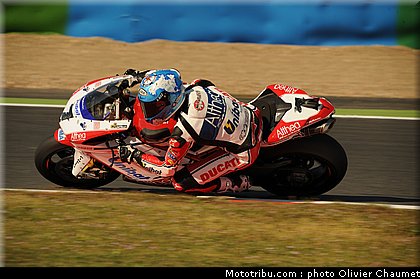 sbk_checa_011_france_magny_cours_2011.jpg