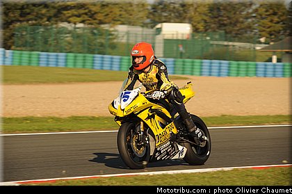 supersport_bulle_003_france_magny_cours_2011.jpg