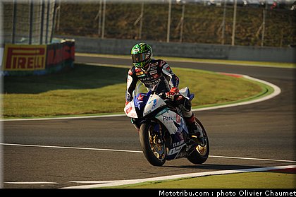 supersport_davies_003_france_magny_cours_2011.jpg