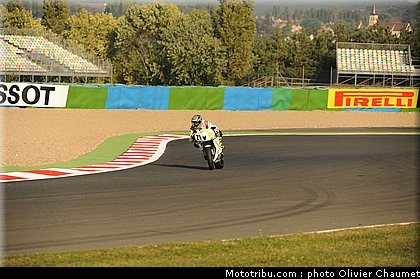 supersport_marino_004_france_magny_cours_2011.jpg