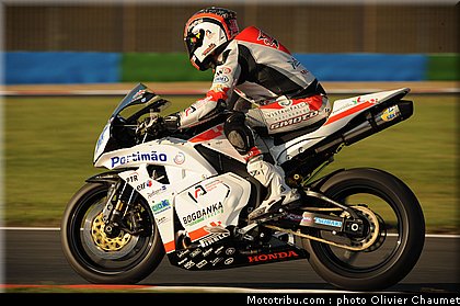 supersport_praia_001_france_magny_cours_2011.jpg