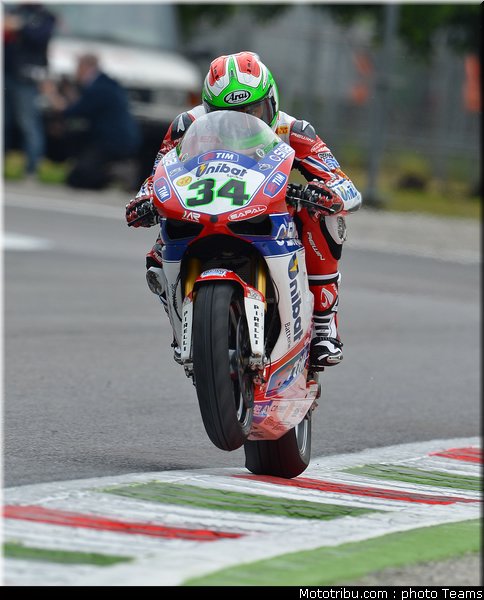 superbike_giugliano_003_italie_monza_2012