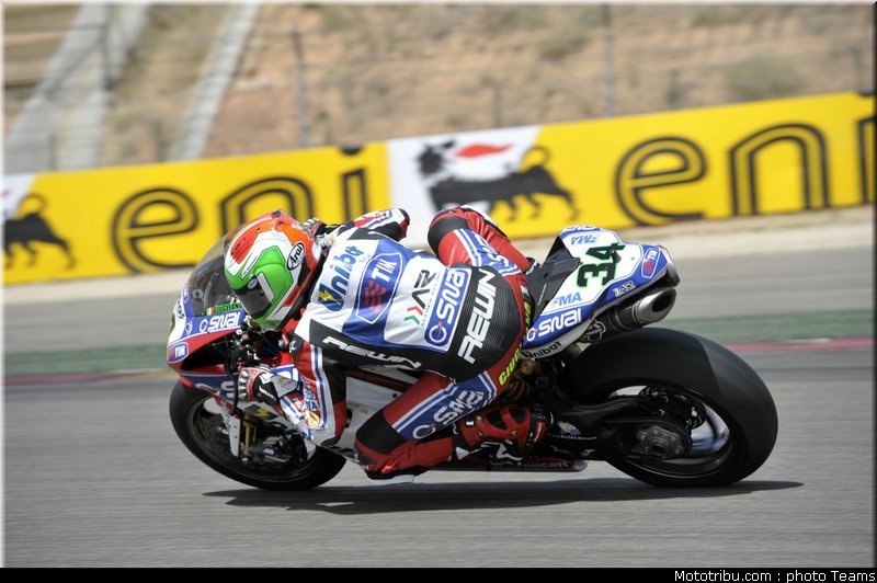 sbk_giugliano_001_espagne_aragon_2012